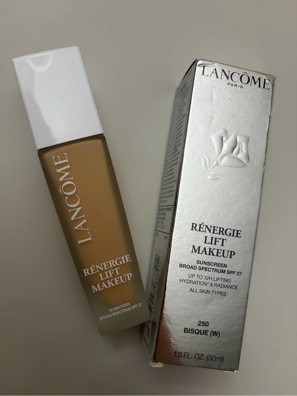 Lancôme Rénergie Lift Makeup Foundation Shade: 250 Bisque (W) SPF 27-EXP 6/2028